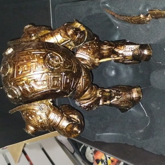 The Elder Scrolls Online Collector's Edition Dwarven Colossus Statue - Picture 4 of 9